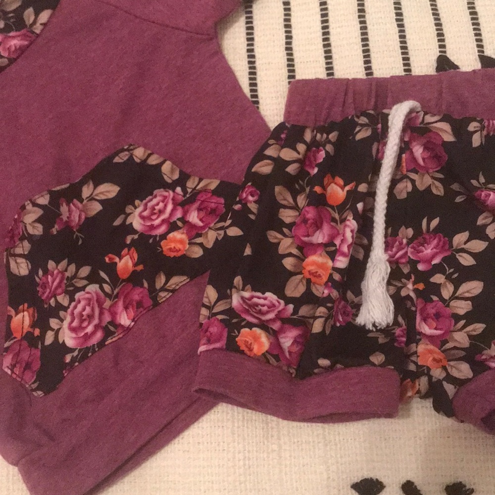 Matching Set - Picture 2 of 2